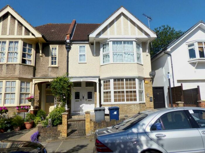 1 Bedroom Flat To Rent In Alexandra Road, Hendon, NW4