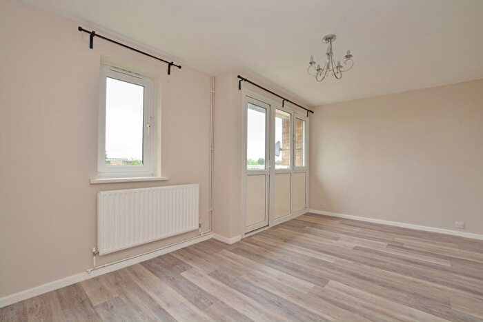 2 Bedroom Apartment To Rent In Wricklemarsh Road, London, SE3