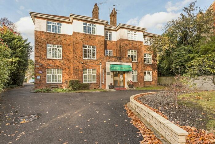 3 Bedroom Flat To Rent In Montpelier Road, London, W5