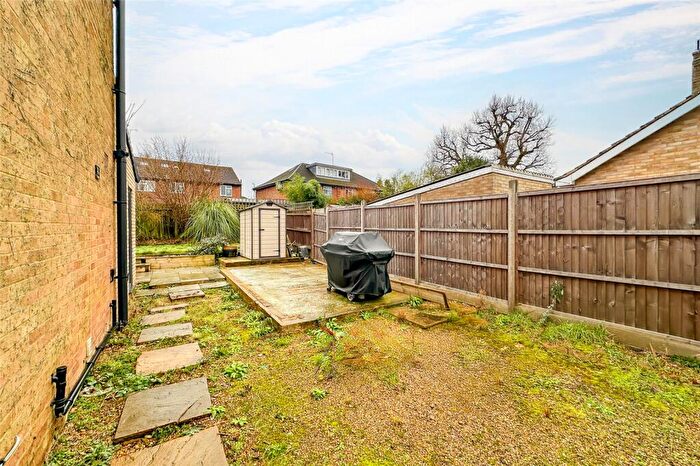 3 Bedroom Semi-Detached House For Sale In Windmill Avenue, St. Albans, Hertfordshire, AL4