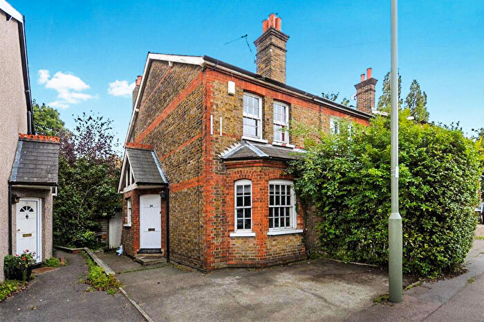 3 Bedroom Semi-Detached House To Rent In Hook Road, Epsom, KT19