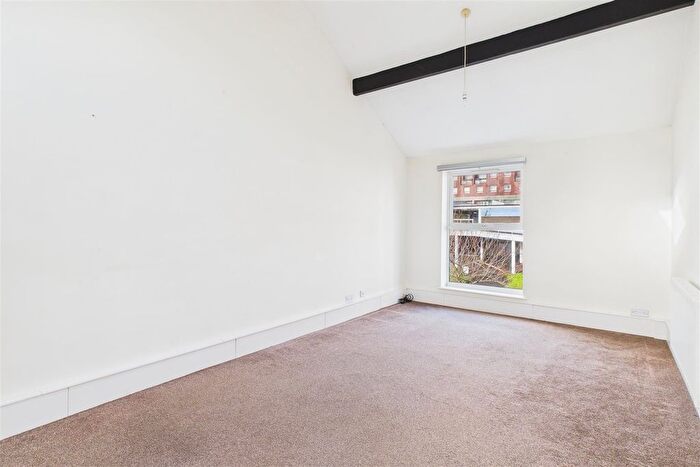 2 Bedroom Flat For Sale In Dove Street South, Stokes Croft, BS2