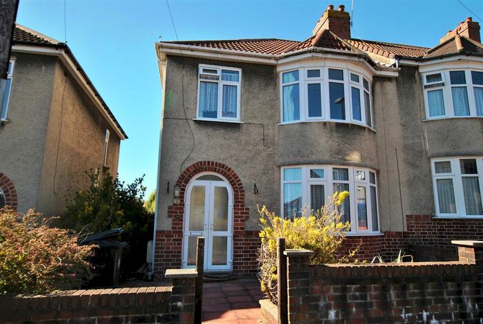 3 Bedroom End Of Terrace House To Rent In Stoneleigh Road, Knowle, Bristol BS4