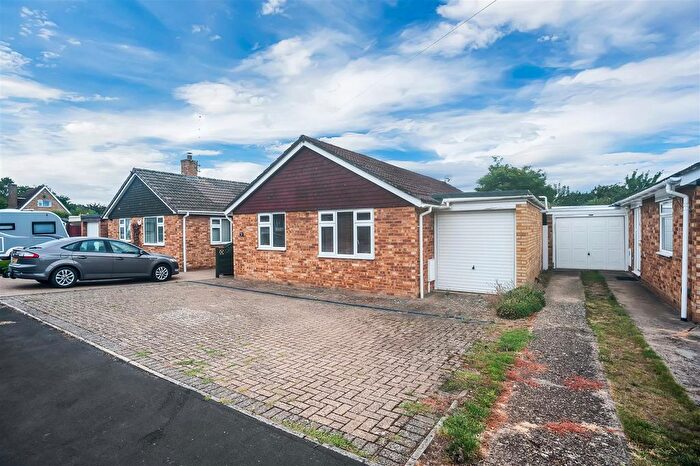 4 Bedroom Detached Bungalow For Sale In Buttmead, Blisworth, NN7