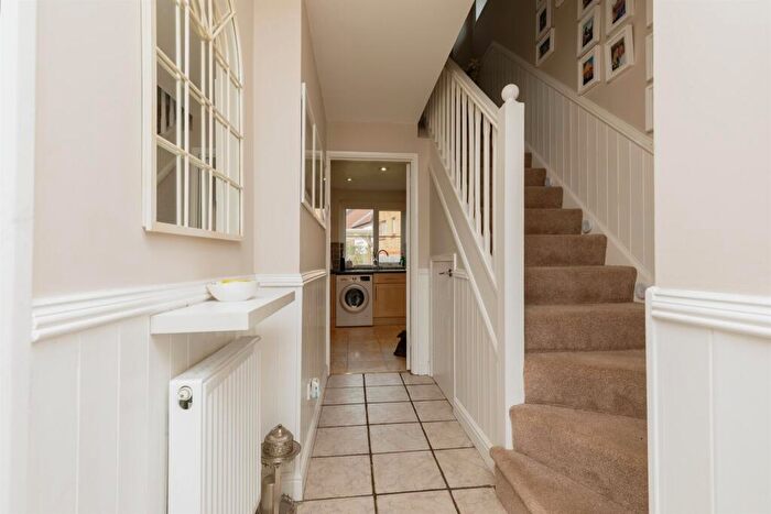 4 Bedroom Detached House For Sale In Summers Mead, Yate, Bristol, BS37