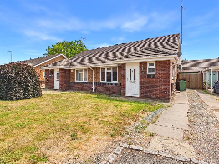 2 Bedroom Bungalow For Sale In Watson Grove, Abbeymead, Gloucester, Gloucestershire, GL4