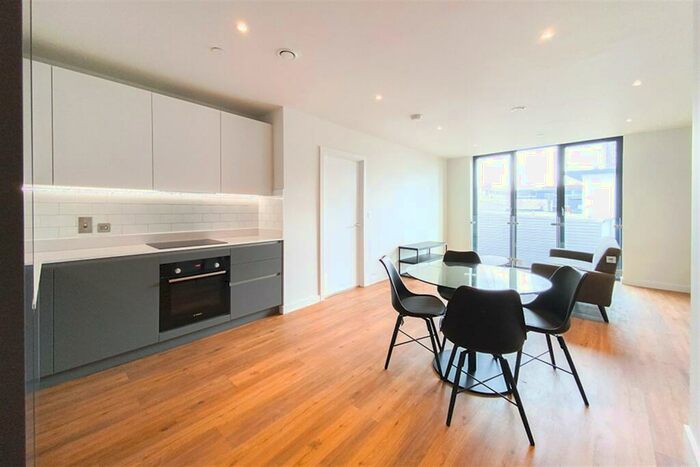 2 Bedroom Apartment To Rent In Mountyard, Old Mount Street, M4