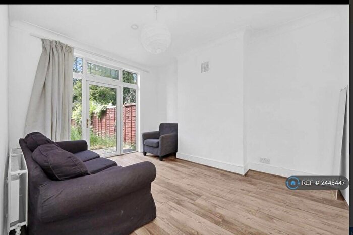 4 Bedroom Semi-Detached House To Rent In Hanover Road, London, NW10