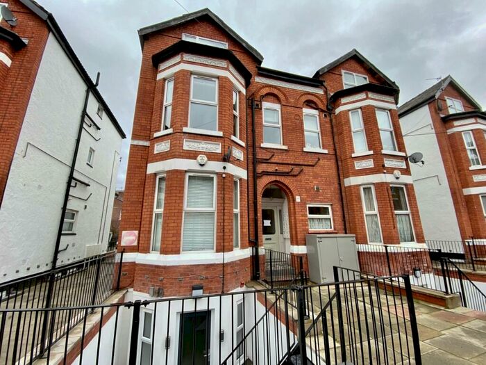 1 Bedroom Flat To Rent In Central Road, West Didsbury, Manchester, M20