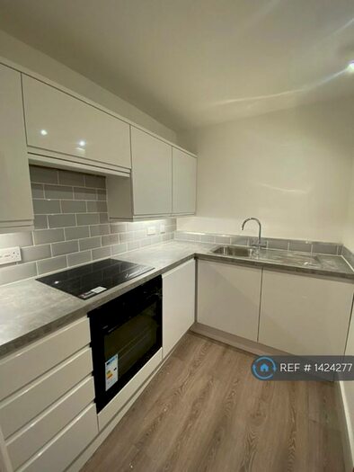 1 Bedroom Flat To Rent In Bedminster Parade, Bristol, BS3