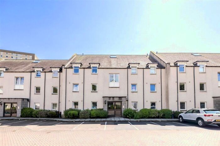 2 Bedroom Flat To Rent In Sir William Wallace Wynd, Old Aberdeen, Aberdeen, AB24