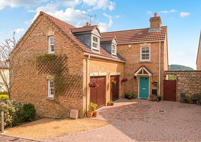 4 Bedroom Detached House For Sale In Woodroffe Meadow, Lyme Regis, DT7