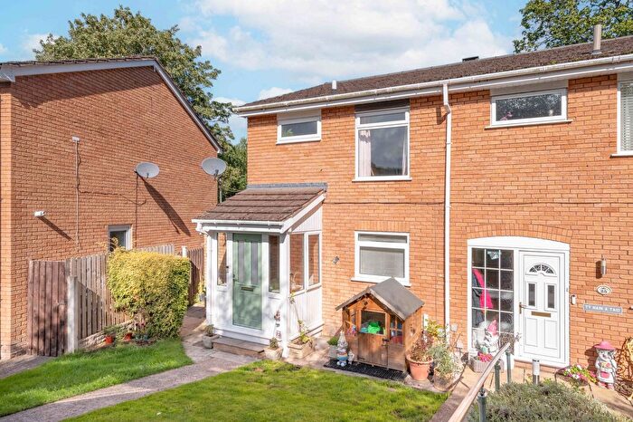 3 Bedroom Semi-detached House For Sale In Springdale, Colwyn Bay, LL29