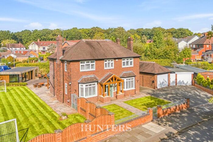 4 Bedroom Detached House For Sale In Dingle Road, Woodside, Alkrington, Middleton, M24