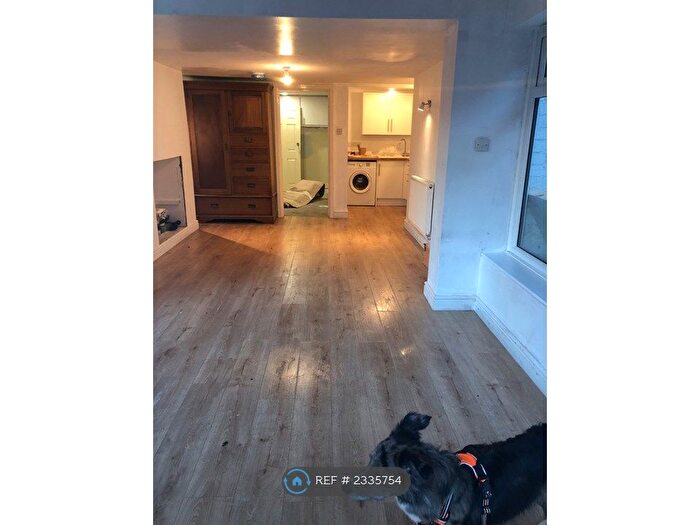 1 Bedroom Flat To Rent In Monks Road, Lincoln, LN2