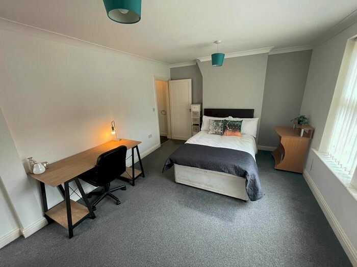 5 Bedroom Property To Rent In Croston Street, Hanley, Stoke-On-Trent, ST1