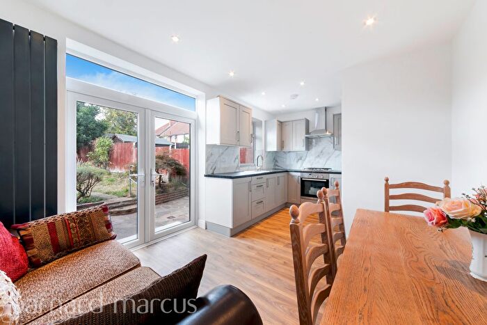 4 Bedroom Terraced House To Rent In Winchcombe Road, Carshalton, SM5
