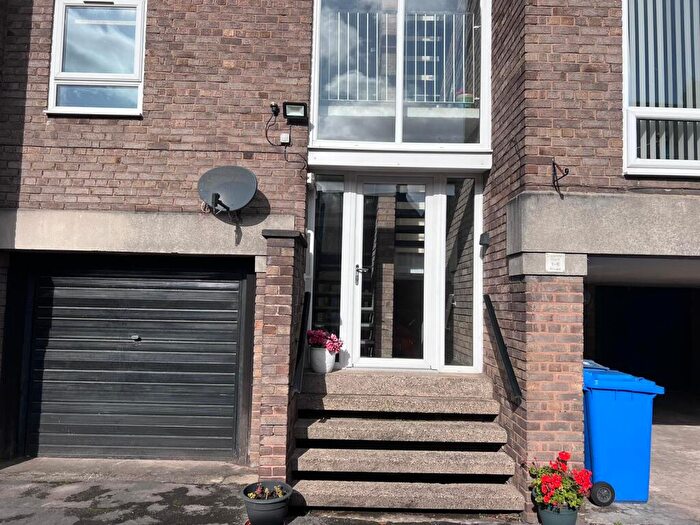 1 Bedroom Apartment To Rent In Grassendale Court, Liverpool, L19
