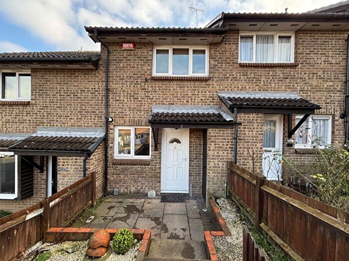 2 Bedroom Terraced House To Rent In Oliver Close, Chatham, ME4