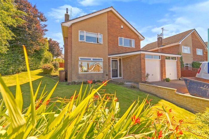 4 Bedroom Detached House For Sale In Stirling Court, Briercliffe, Burnley, BB10