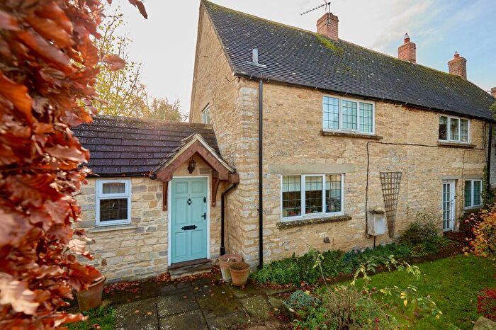 2 Bedroom Cottage For Sale In Main Road, Long Hanborough, OX29