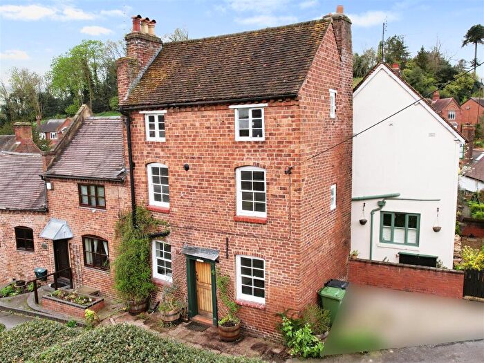 3 Bedroom Semi-Detached House For Sale In Castle Lane, Bewdley, DY12