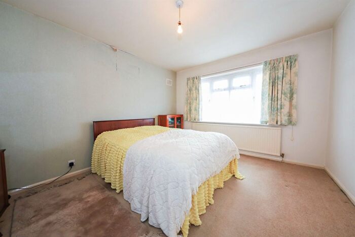 3 Bedroom Detached House For Sale In Cumberland Road, Bilston, WV14