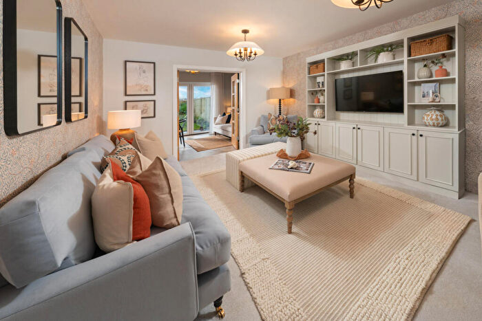 4 Bedroom Detached House For Sale In Brockhills Lane, New Milton, BH25