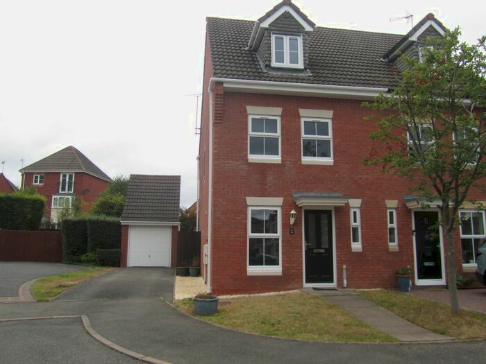 3 Bedroom Detached House To Rent In Snowdrop Close, Bedworth, Warwickshire, CV12
