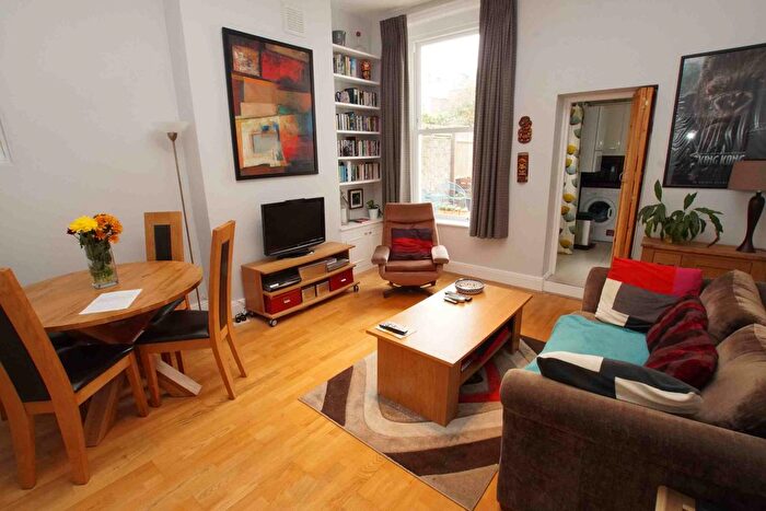 1 Bedroom Flat To Rent In Newlands Park, London, SE26