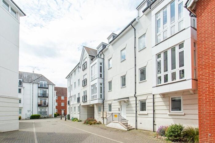 1 Bedroom Flat To Rent In Old Watling Street, Canterbury, Kent, CT1