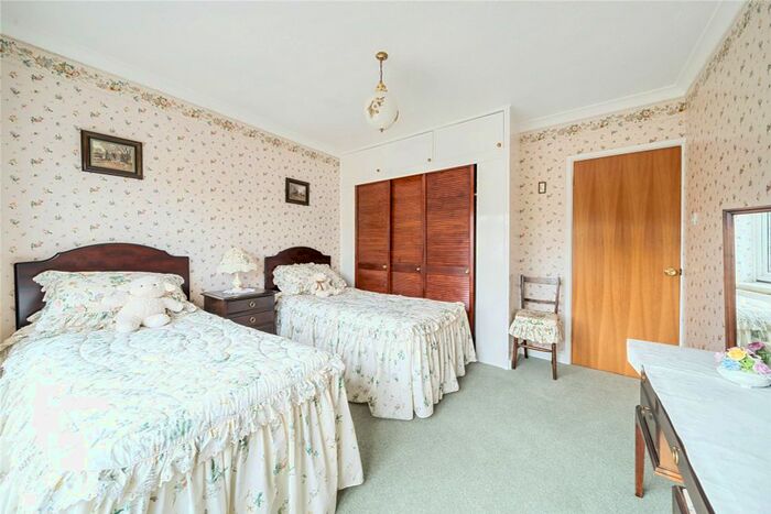 2 Bedroom Bungalow For Sale In Sea Road, Carlyon Bay, St. Austell, Cornwall, PL25