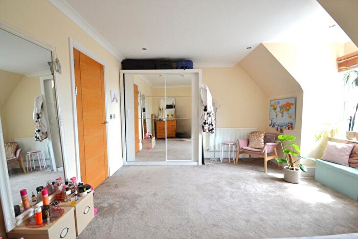 2 Bedroom Apartment To Rent In Sussex Road, Haywards Heath, RH16