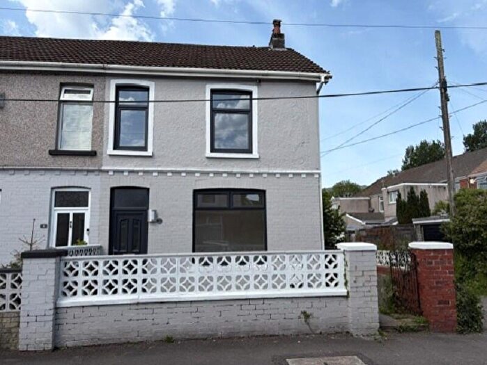 4 Bedroom Semi Detached House For Sale In Godfrey Avenue, Glynneath, Neath, Neath Port Talbot., SA11