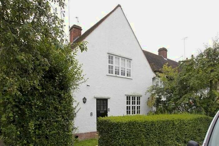 3 Bedroom Semi-Detached House To Rent In Asmuns Hill, Hampstead Garden Suburb, NW11