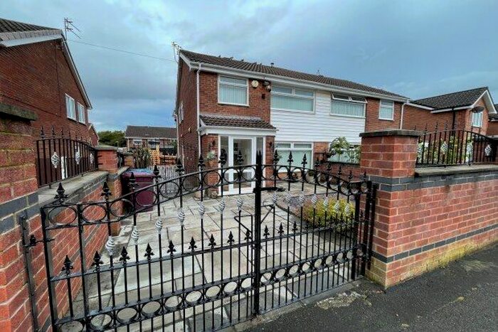 3 Bedroom Semi-Detached House To Rent In Saxon Way, Liverpool, L33
