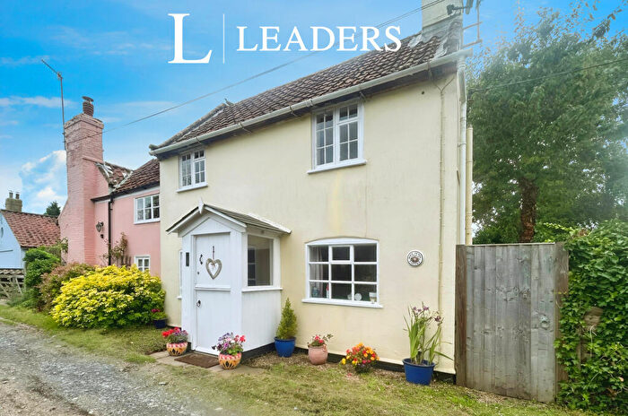 2 Bedroom Semi Detached House To Rent In Hyde Park Corner, Sudbourne, IP12