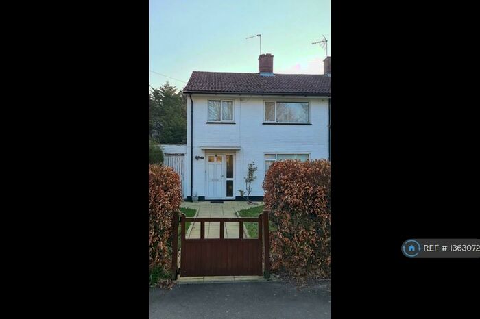 3 Bedroom Semi-Detached House To Rent In The Birches, Crawley, RH10
