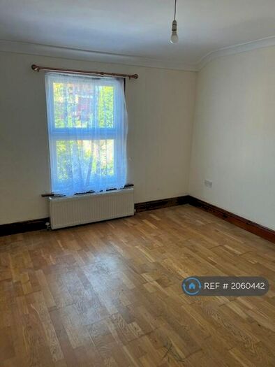 4 Bedroom Terraced House To Rent In Sandy Hill Road, London, SE18