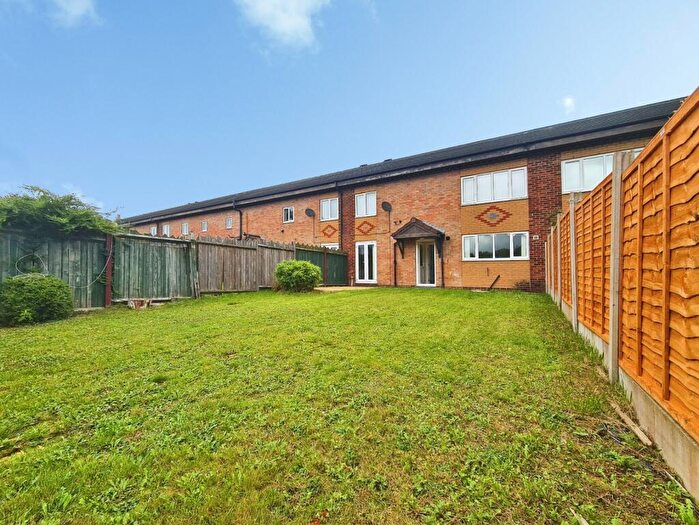 3 Bedroom Terraced House To Rent In Trenam Place, Salford, Greater Manchester, M5