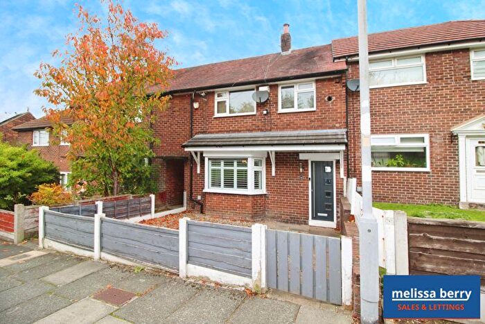 3 Bedroom Flat For Sale In Venwood Road, Manchester, M25