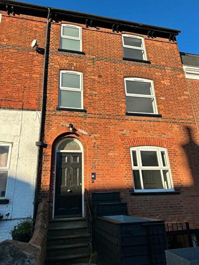 2 Bedroom Flat To Rent In Walsworth Road, Hitchin, SG4