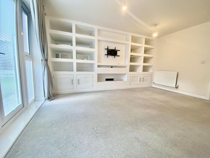 3 Bedroom House To Rent In Palatine Drive, Fulwood, PR2