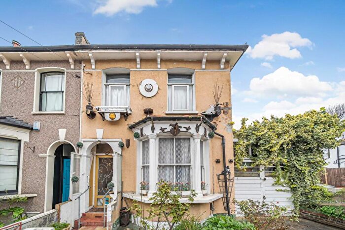 3 Bedroom Semi-Detached House For Sale In Algernon Road, Lewisham, London, SE13