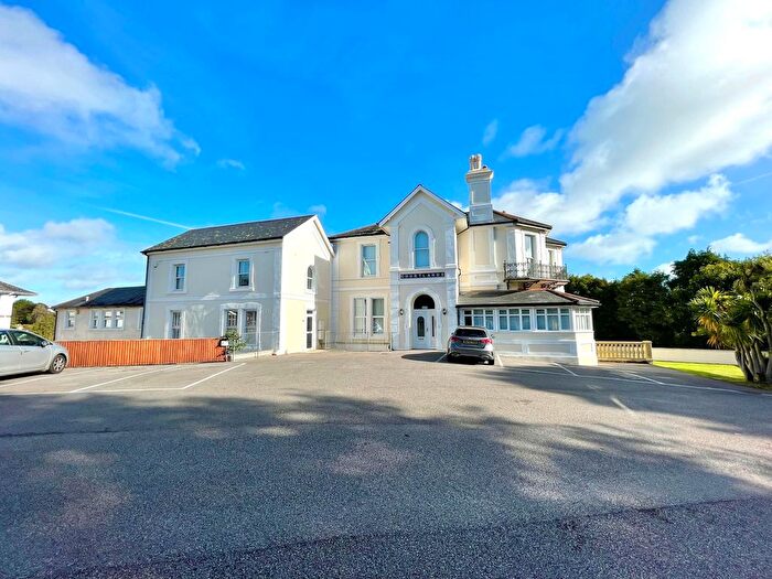 2 Bedroom Flat To Rent In Rawlyn Road, Torquay, TQ2