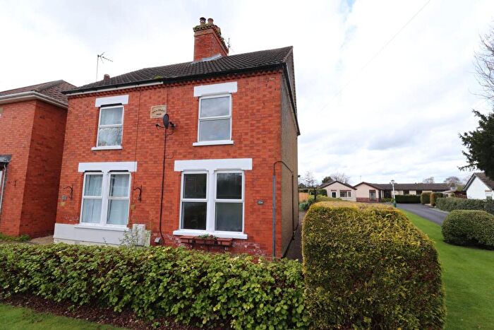 3 Bedroom Semi-Detached House To Rent In Park Road, Spalding, PE11
