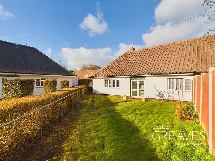 2 Bedroom Semi-Detached Bungalow For Sale In Toston Drive, Wollaton Park, Nottingham, NG8