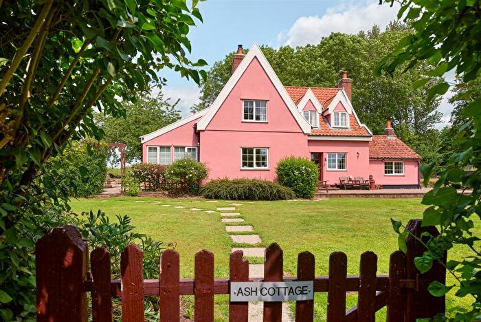 4 Bedroom Detached House For Sale In Brick Kiln Lane, South Lopham, Diss, IP22