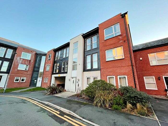 2 Bedroom Apartment To Rent In Georgia Avenue, West Didsbury, Manchester, M20