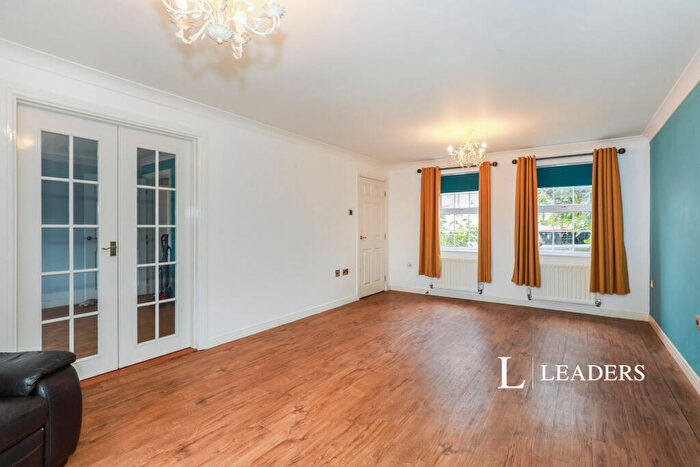 6 Bedroom Detached House To Rent In Naylor Crescent, CW5